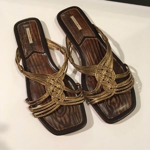 Max studio bronze flat shoes with very interesting straps